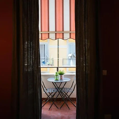 Art Nouveau バーリ